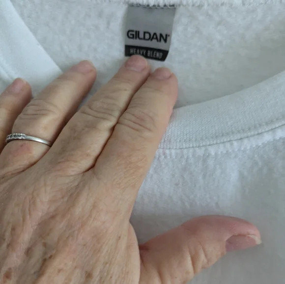 Gildan Rose Apothocary White Sweatshirt- M - Picture 2 of 2